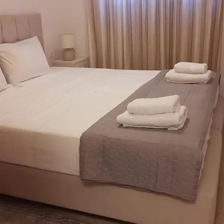 Georgia's Quality 3 *